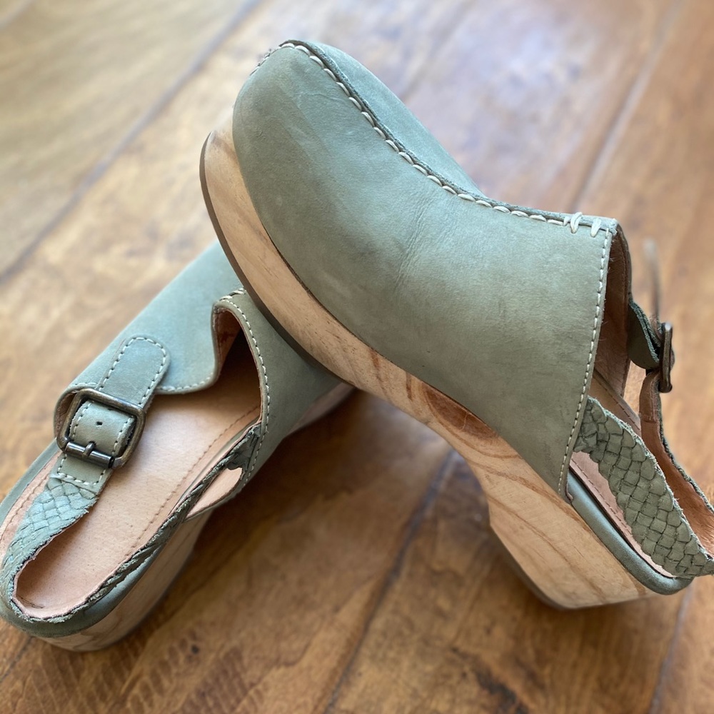 Clogs from Sundance Catalog sz 8